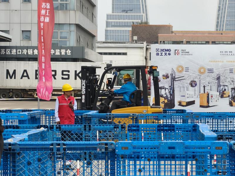 金记食品叉车团队在全市叉车技能大赛中勇创佳绩 2e59cbba565e222a0e3a4e1c00e69527_origin(1).jpg